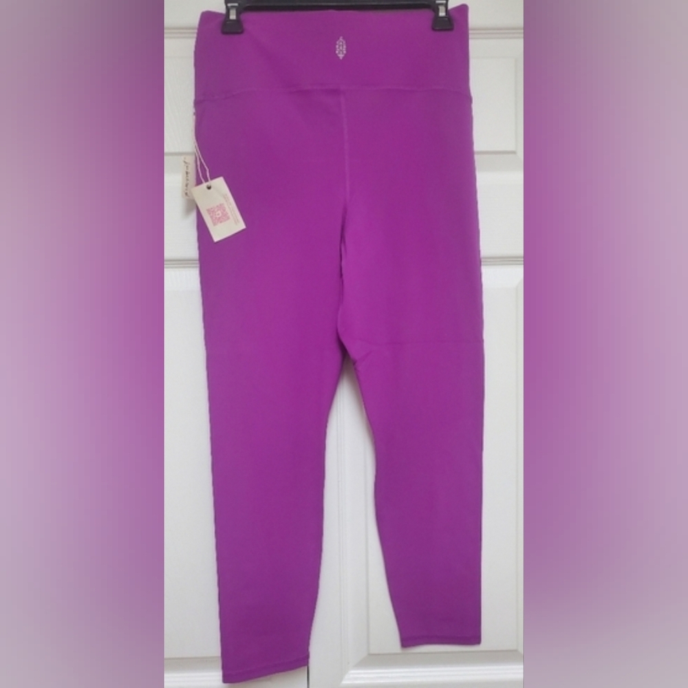 FP Movement x Hatch Never Better Maternity Leggings/Fluorescent Berry - Picture 5 of 10